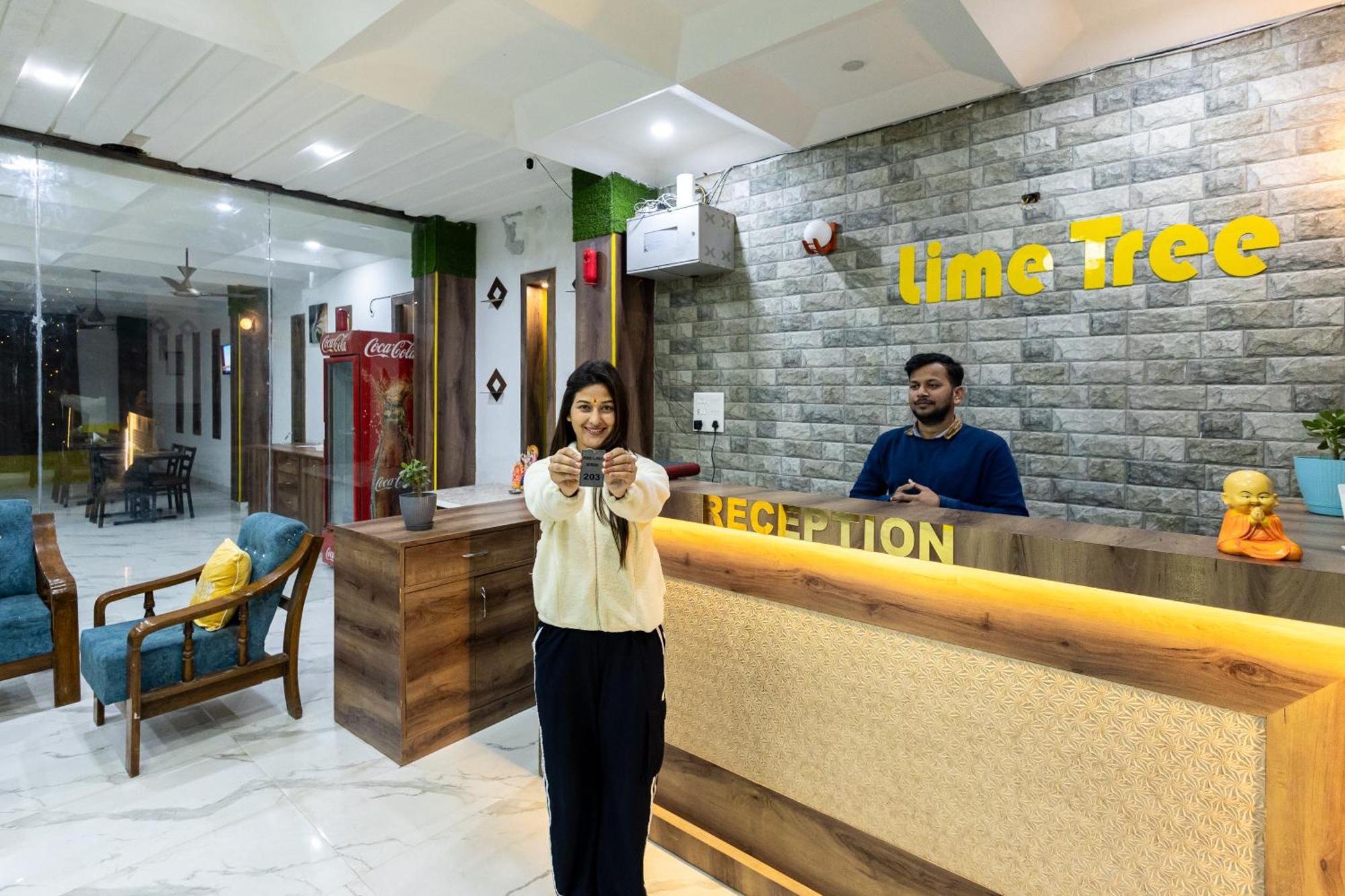 Lime Tree Hotel And Banquet Vrindāvan Eksteriør billede