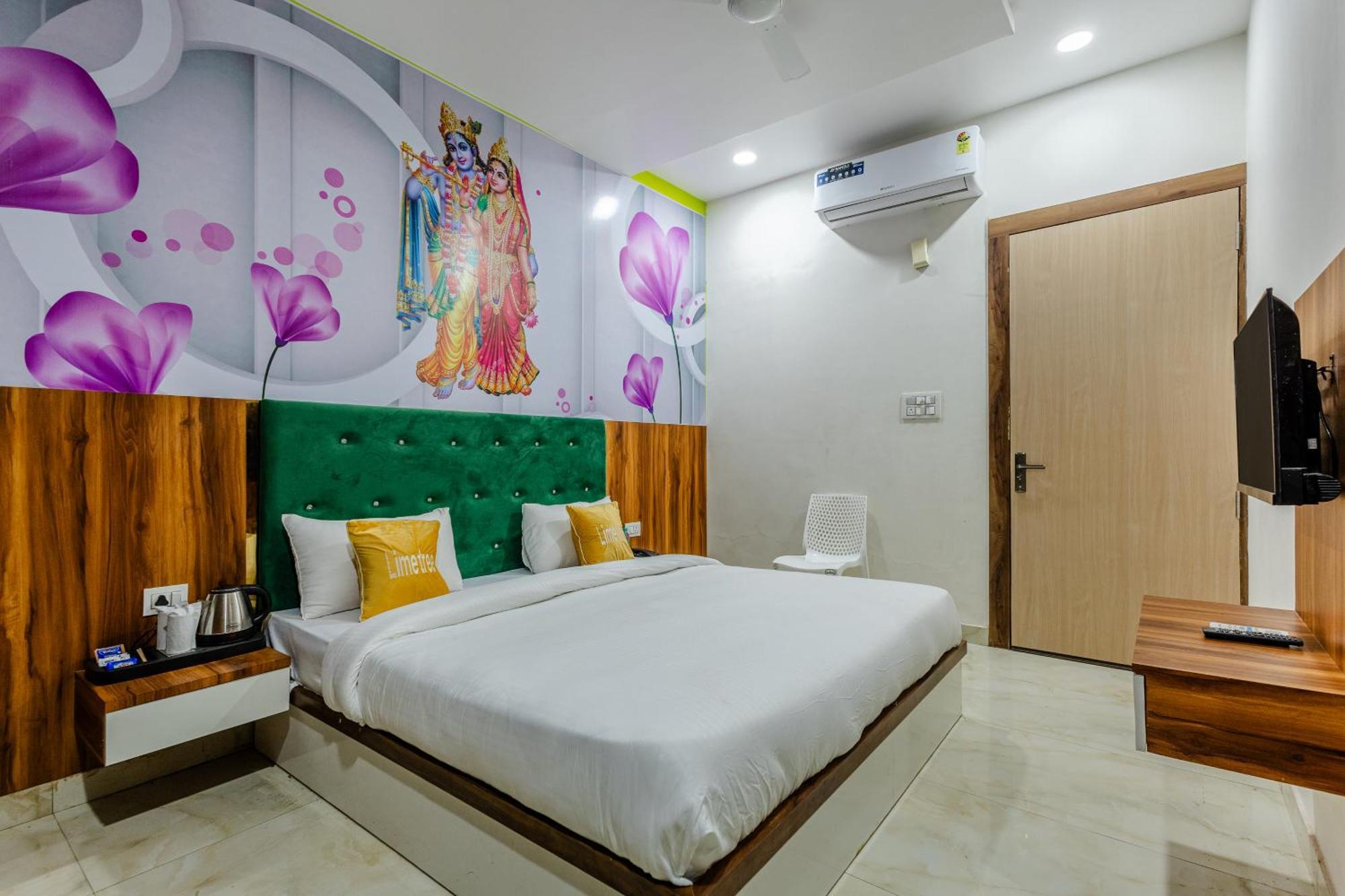 Lime Tree Hotel And Banquet Vrindāvan Eksteriør billede