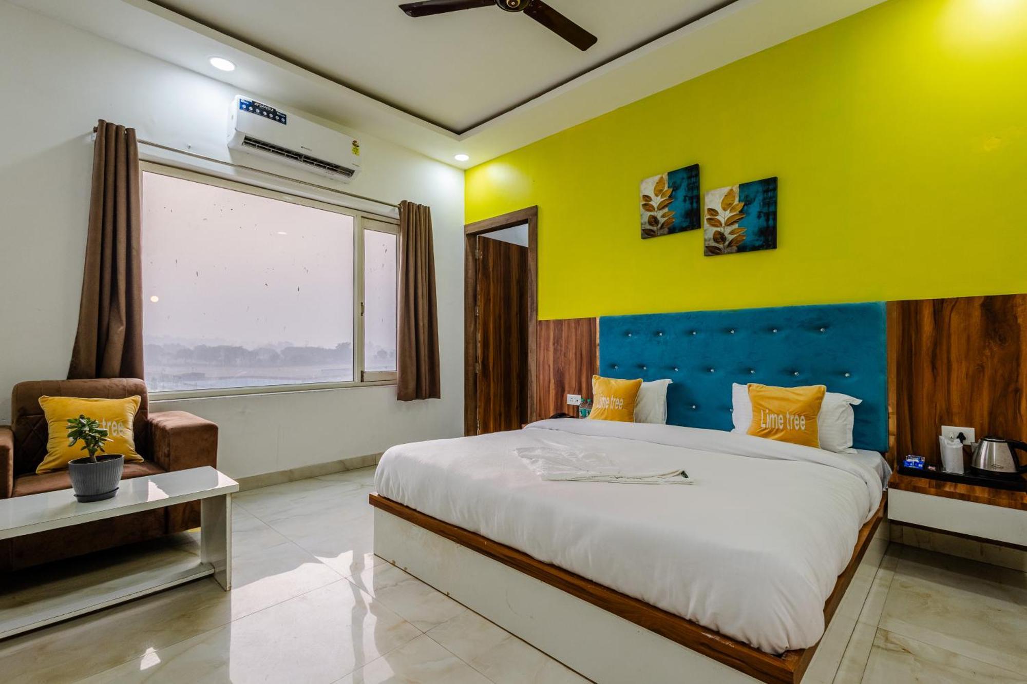 Lime Tree Hotel And Banquet Vrindāvan Eksteriør billede