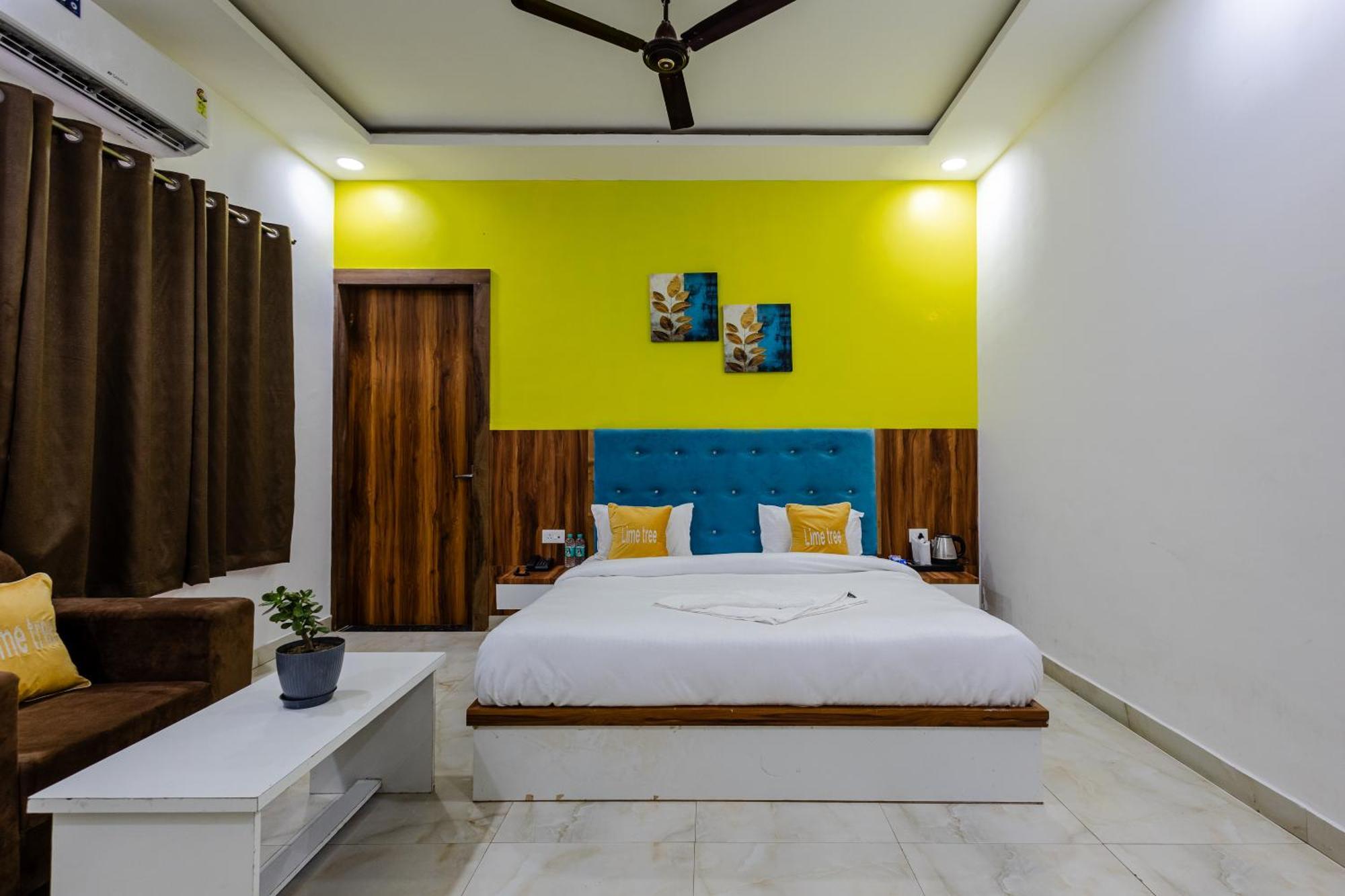 Lime Tree Hotel And Banquet Vrindāvan Eksteriør billede