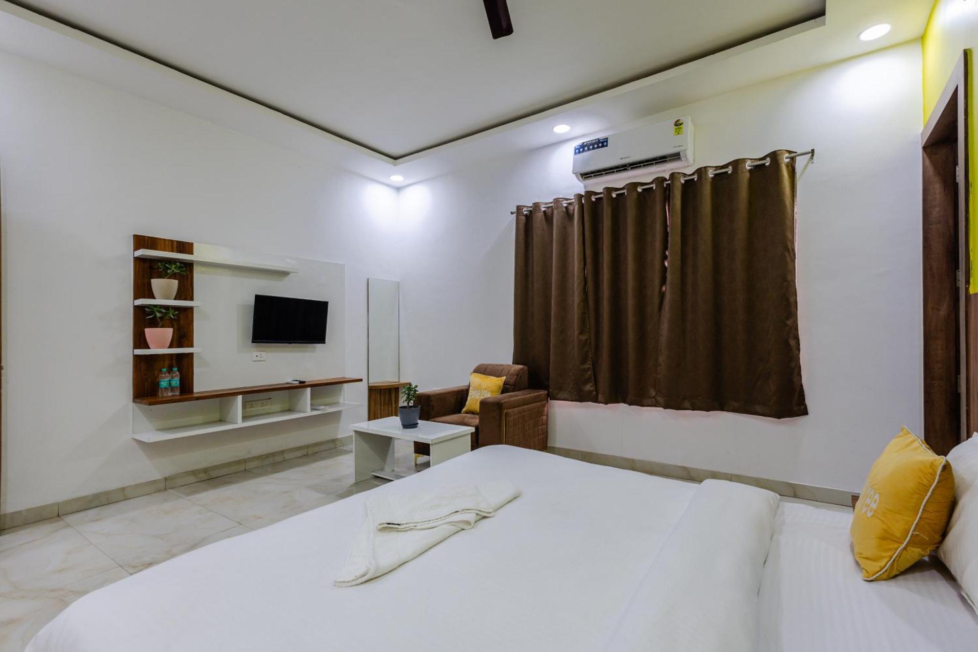 Lime Tree Hotel And Banquet Vrindāvan Eksteriør billede
